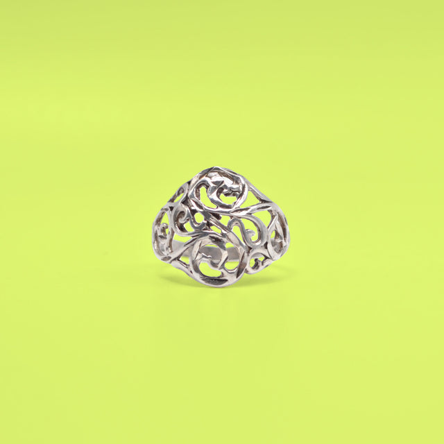 Anillo de plata calado