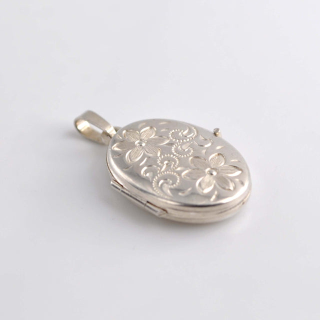 Locket floral oval
